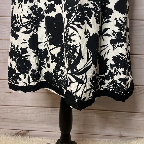 Ann Taylor Halter Dress - Black and White Floral Dress -4 -C2 - Picture 2 of 9